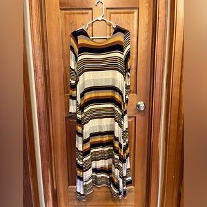 Agnes and Dora Midi dress. Size M/L